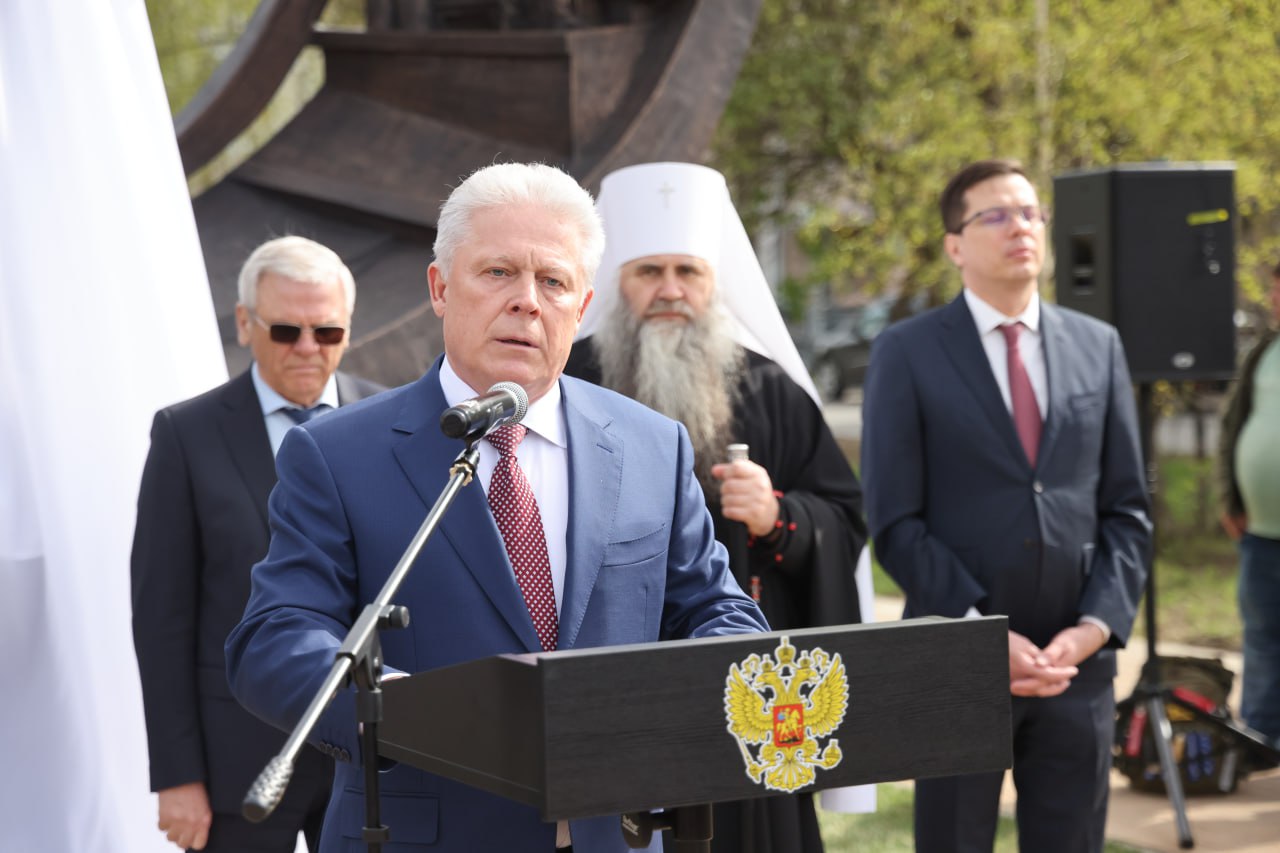 Памятник легендарному кораблестроителю Николаю Жаркову открыли в административном центре ПФО.